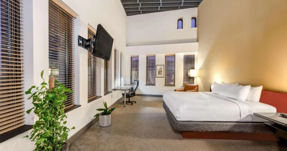 Where to Stay Near Nationwide Arena: The Best Hotels in Columbus