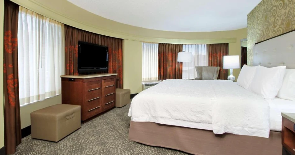 Top Stays Near Nationwide Arena: Best Hotels in Columbus, Ohio